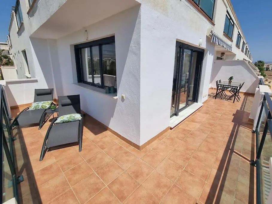 Apto Toyo Gran Terraza Y Vistas, 2Hab, Piscina Y Garaje Retamar  0*, Retamar (Almeria)